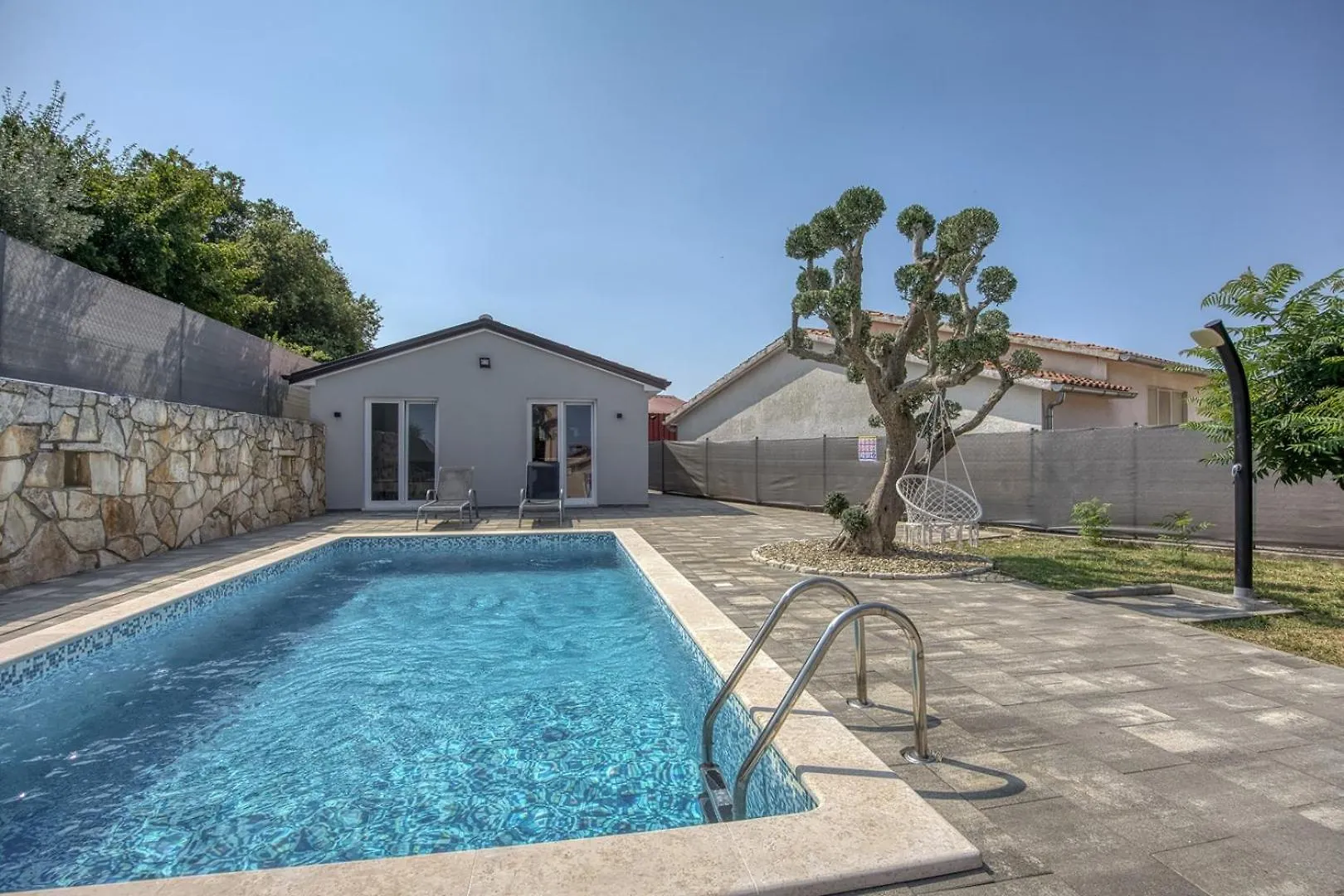 Romantic Studio Apartment With Private Pool Kanfanar