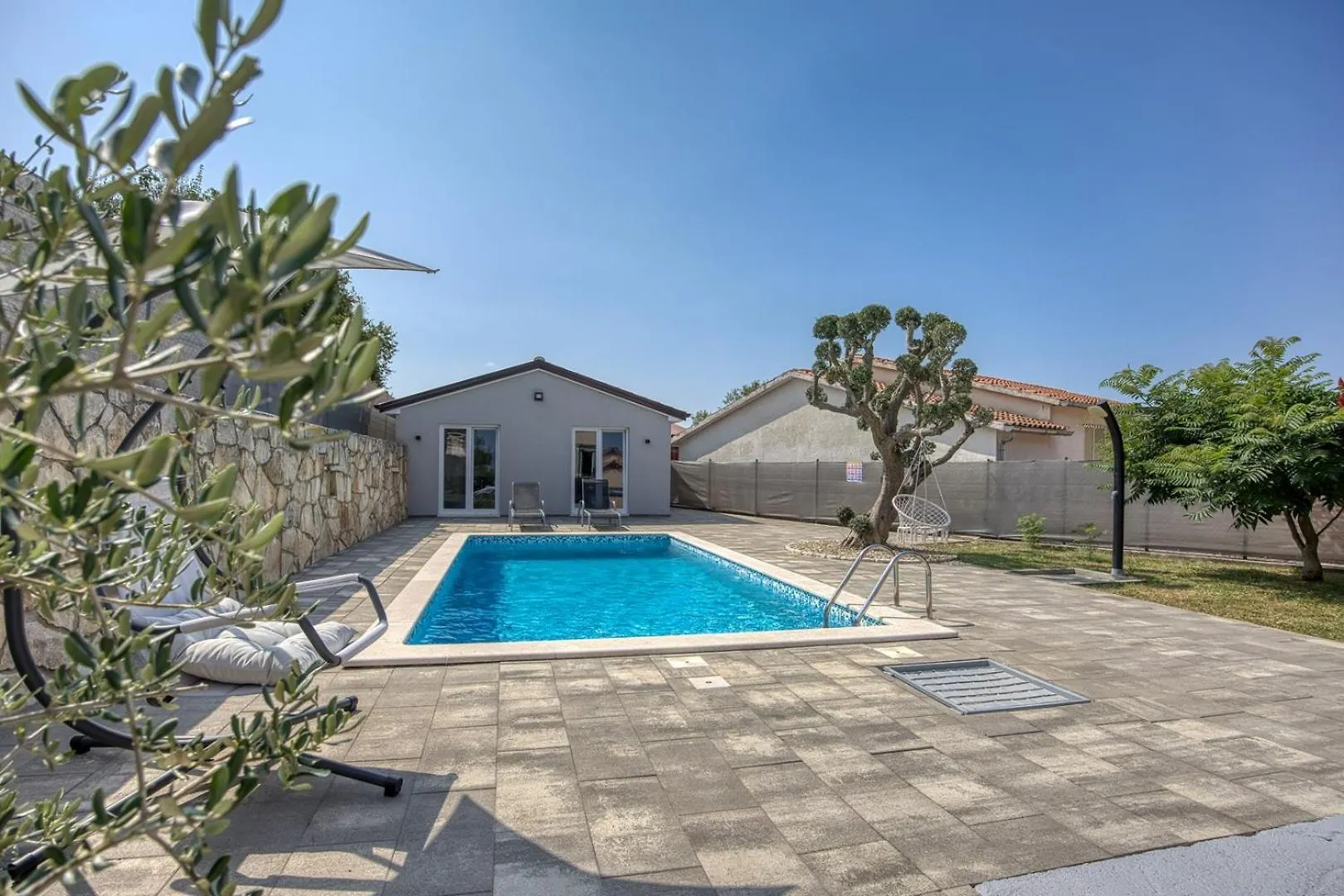 Romantic Studio Apartment With Private Pool Kanfanar